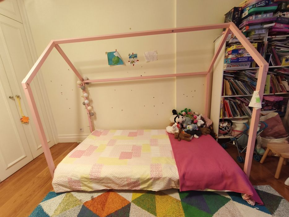 Cama de criança Montessori+ colchão impecável