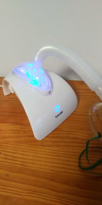 Inalador é um nebulizador de ultrassons.