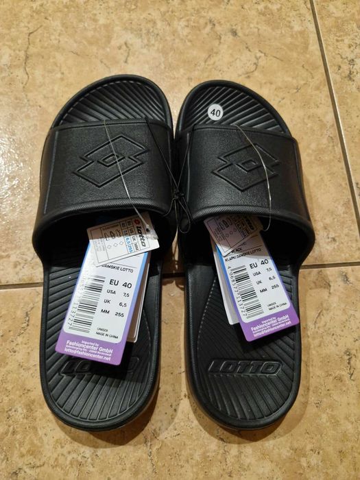 Klapki firmy Lotto