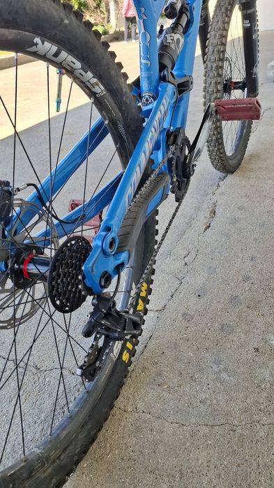 Bicicleta downhill