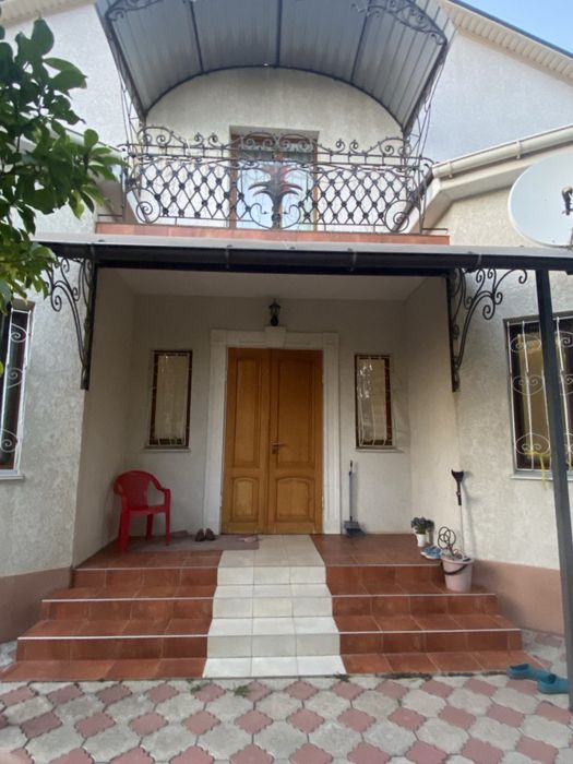 Продаю хороший   дом в Царском селе ( Перегон), бассейн с подогревом