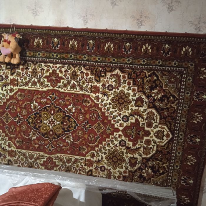 Красивый ковер на стену