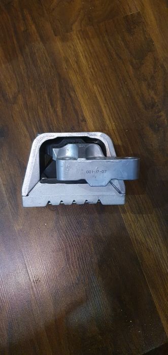 Подушка двигуна права Kautek VW EM010