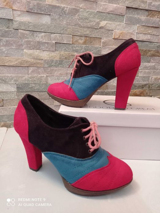 Sznurowane czółenka/półbuty na platformie czerwony, turkusowy, brązowy
