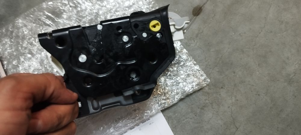 Fecho de porta Audi A4  B8
