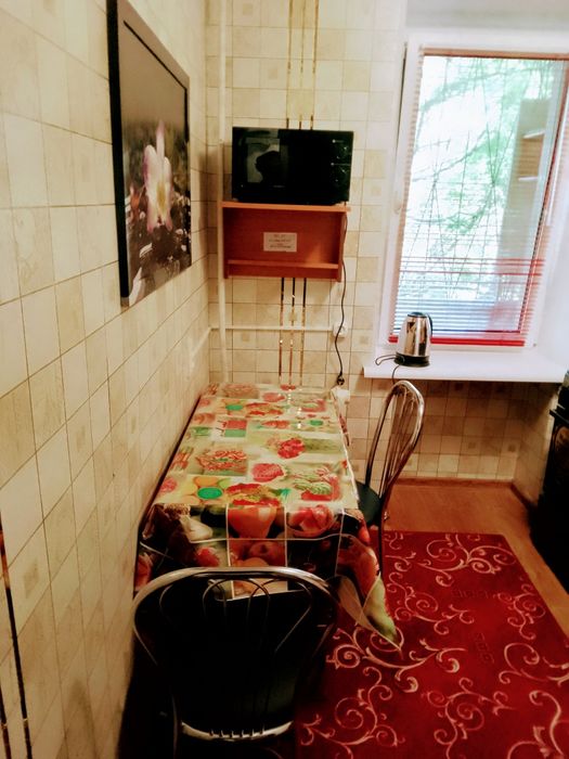 Посуточно 1 к.кв. проспект Центральный 124а, 3эт/9эт, wi-fi, 3 кровати