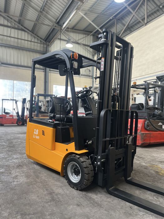 "Máquina" Empilhador Elétrico HU-LIfT NOVO (Entrega Imediata)