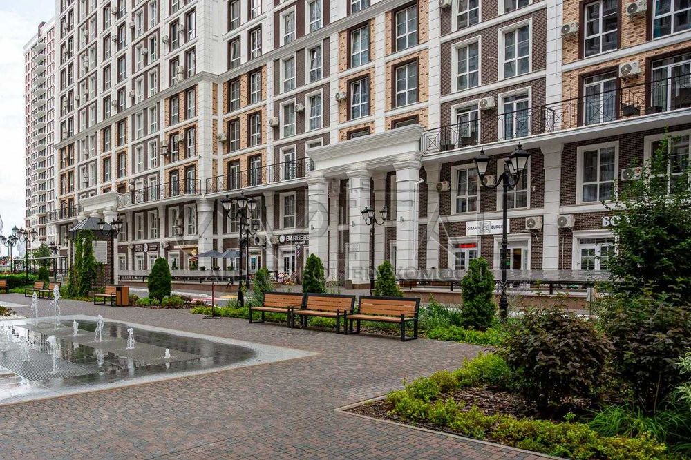 Продаж квартири, вул. Михайла Максимовича, ЖК Нова Англія