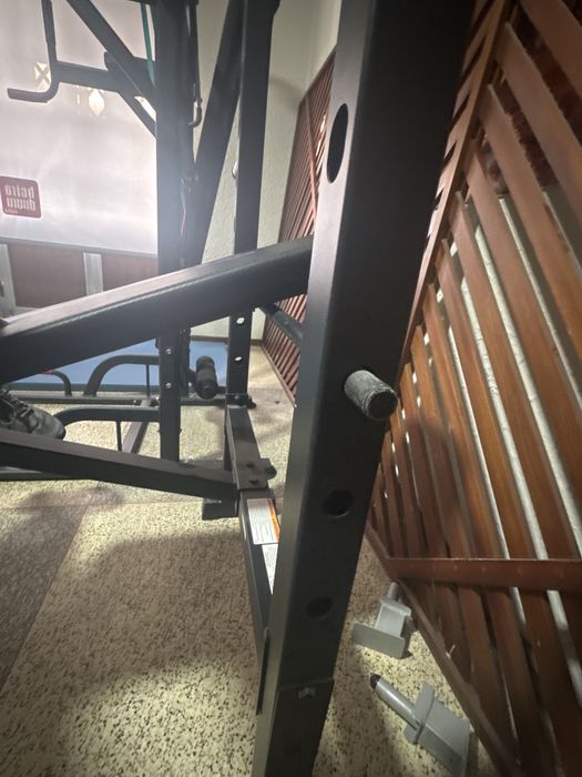 Flat Bench + Barbell459278455785410563
