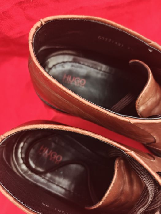 Buty Hugo Boss rozmiar 44/45 brazowe