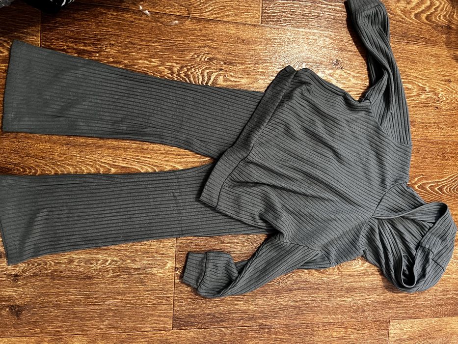 Костюм мʼякий H&М для дівчинки 4-5 років ідеал