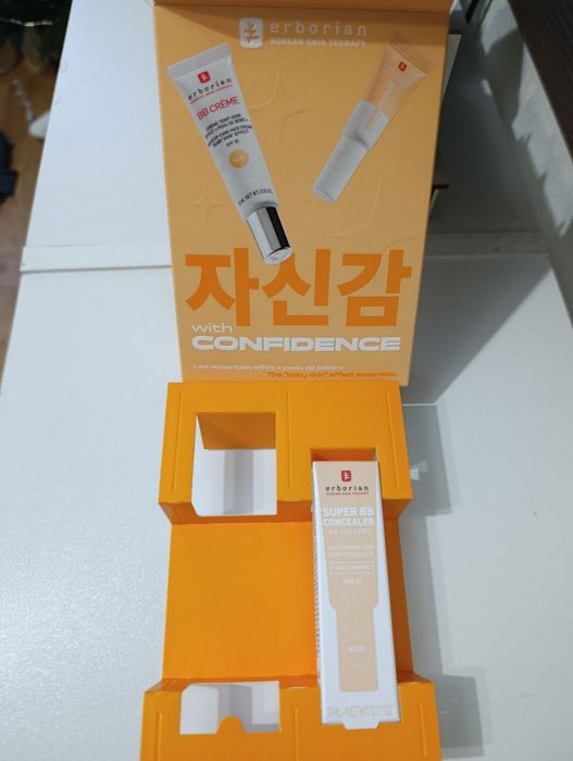 Консилер erborian nude тон нюд тональна основа