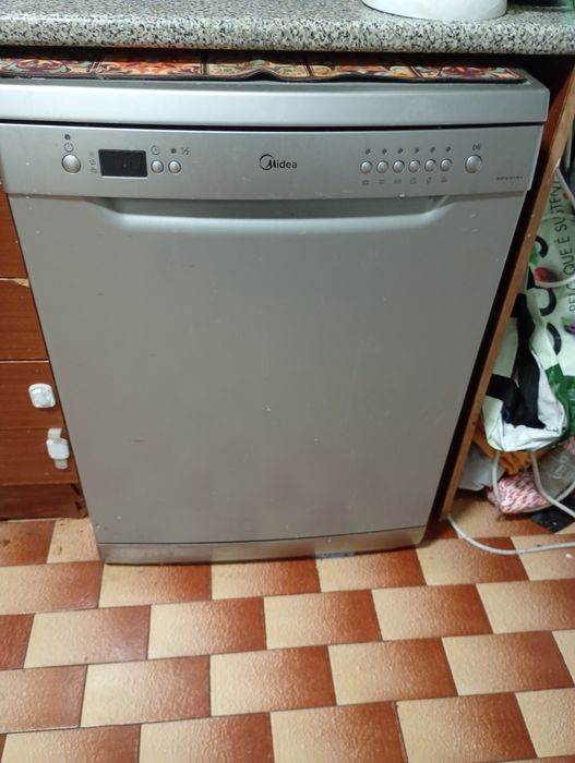 Máquina de Lavar Loiça Midea – Cinza / Inox