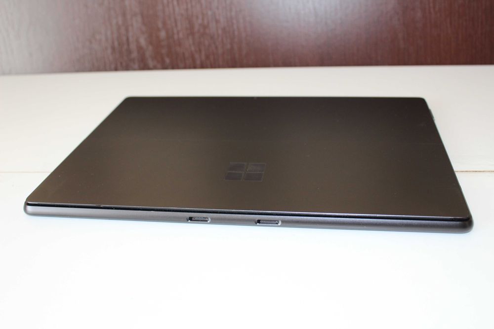 Microsoft Surface Pro 8 Intel i7-1185G7 13" 16/256Gb