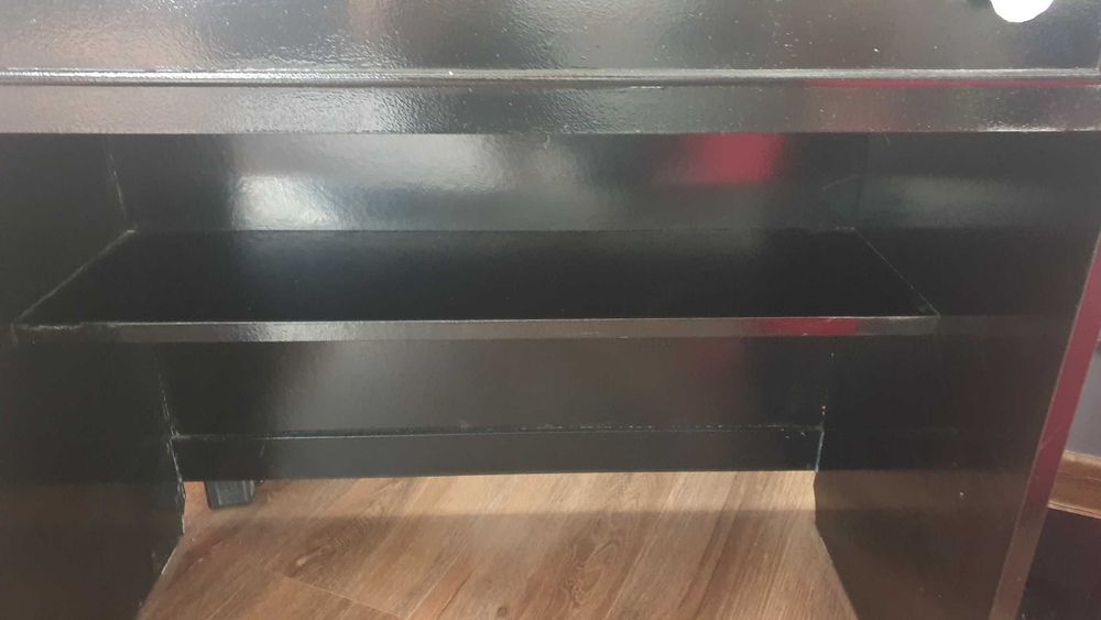 Toaletka damska czarna