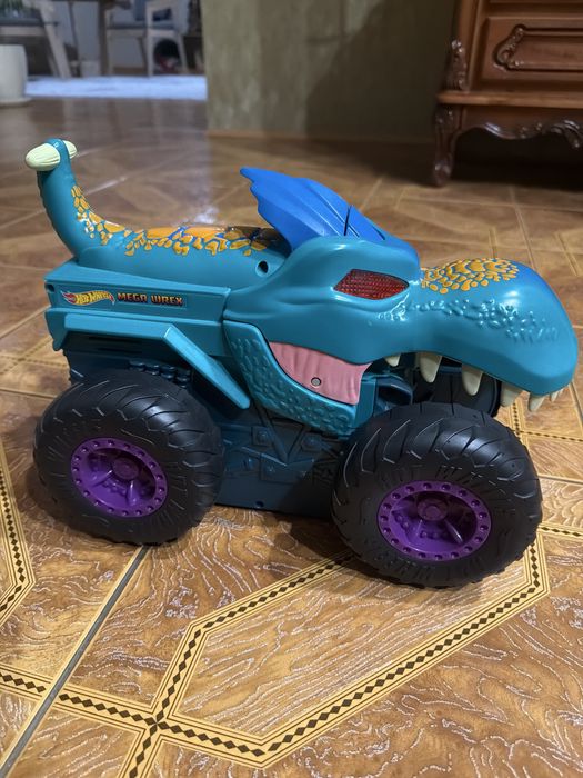 Іграшка Hot Wheels Monster Trucks Car Chompin' Mega Wrex.