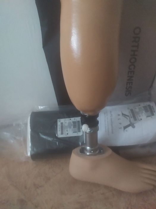 Протез для купания только наличным платежом