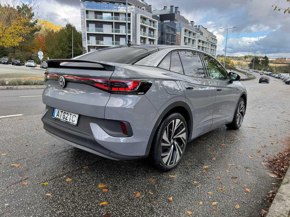Volkswagen ID.5 em estado impecável