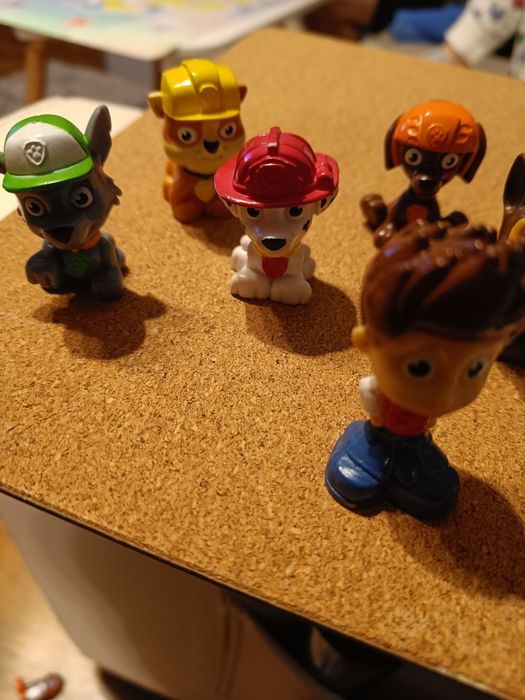 Jak nowe oryginalne spin master figurki saszetki spin master robopies