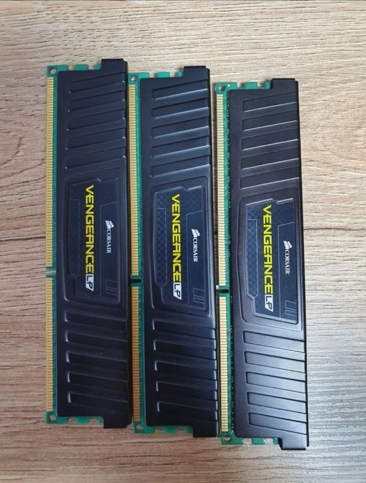 Pamięć ram ddr3 8gb 1600mhz Corsair V