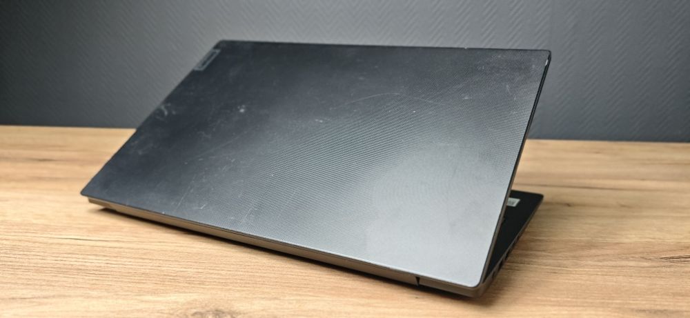 [АКЦІЯ] Lenovo V15 G4 AMN / Ryzen 3 7320U / 16GB RAM /SSD 256/ знос батареи 4% /МАГАЗИН /ГАРАНТІЯ