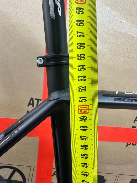 Piękny nowy rower Gravel Serious grupa sram