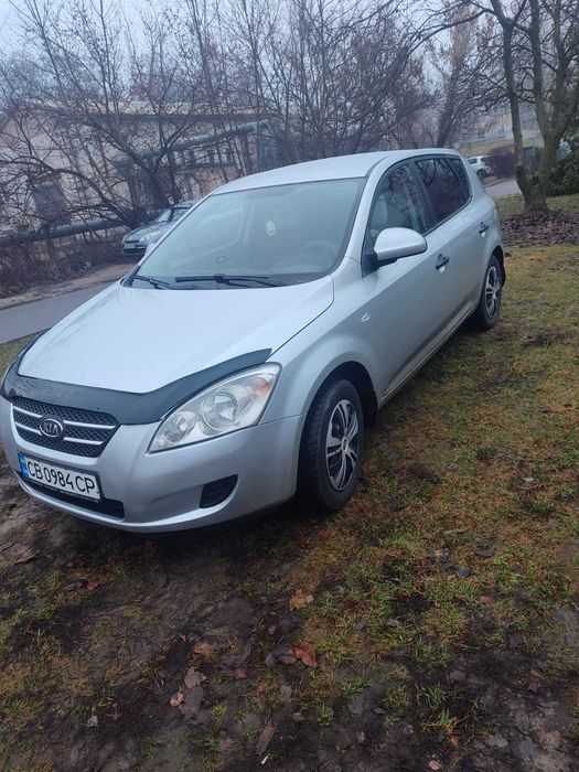 Авто в гарному стані, повністю обслуговане. Всі рідини поміняні. Варити та фарбувати не потрібно. Технічно в гарному стані. Вкладень не потребує. З документами порядок. Торг реальному покупцю біля авто.