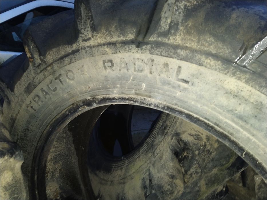 Opony 2 sztb 13.6 R28