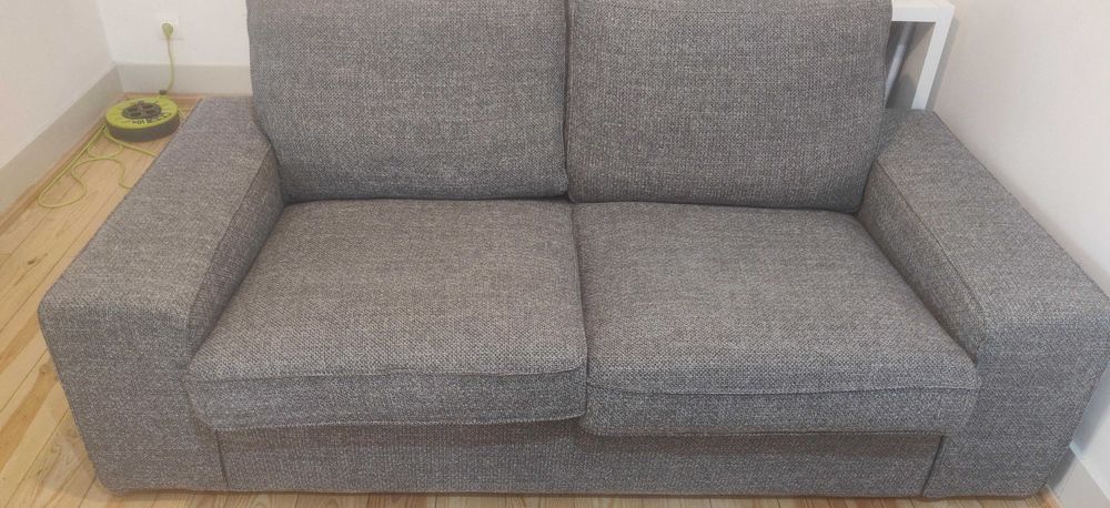 Sofá Kivik 2 lugares cinza IKEA