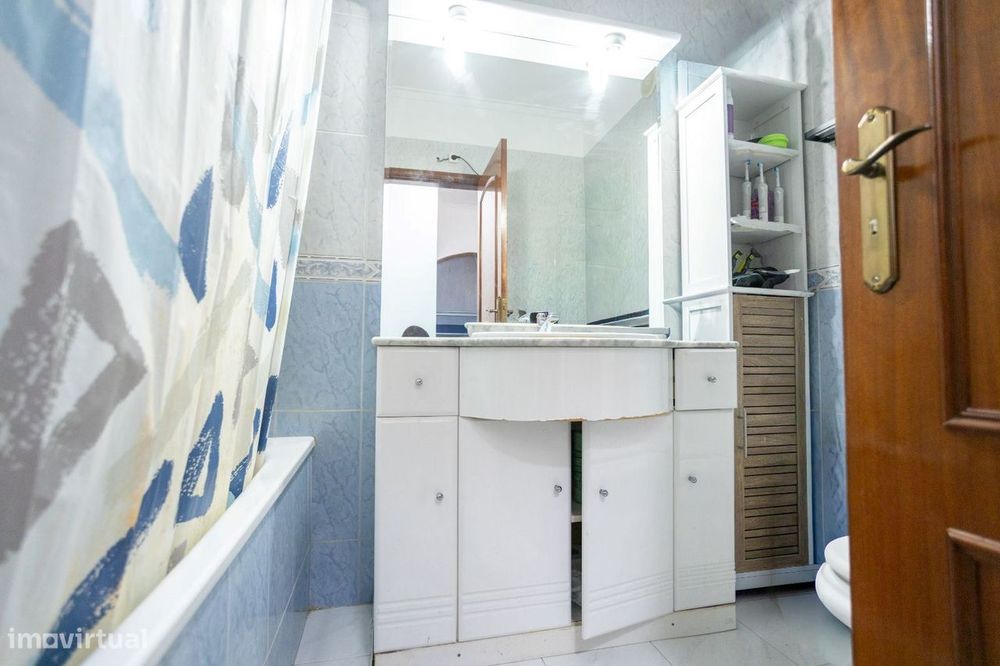 Apartamento T2 no Carregado