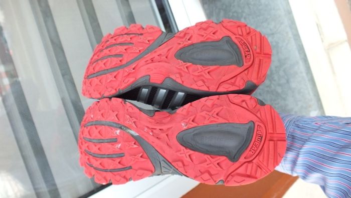 Super buty sportowe marki Adidas roz 44 2/3