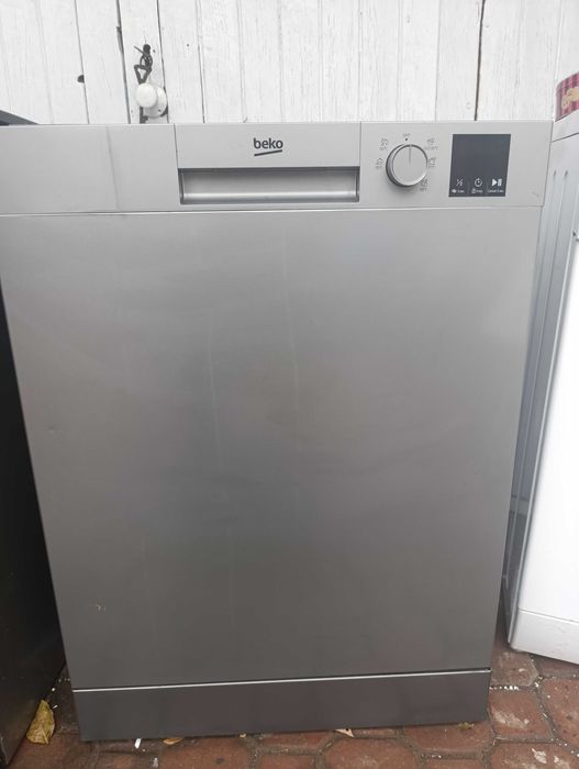 Zmywarka do naczyń wolnostojąca Beko INOX 60 cm sprawna