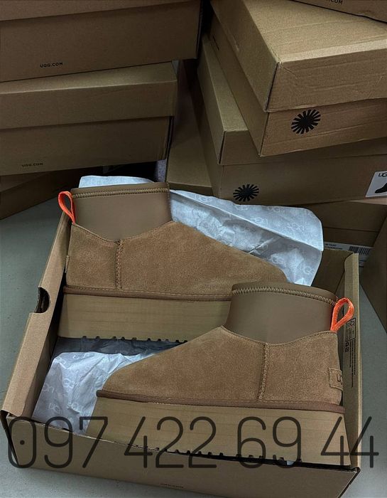 Жіночі Уггі UGG Classic Mini Dipper CHE на Платформі Ugg Жіночі Угги
