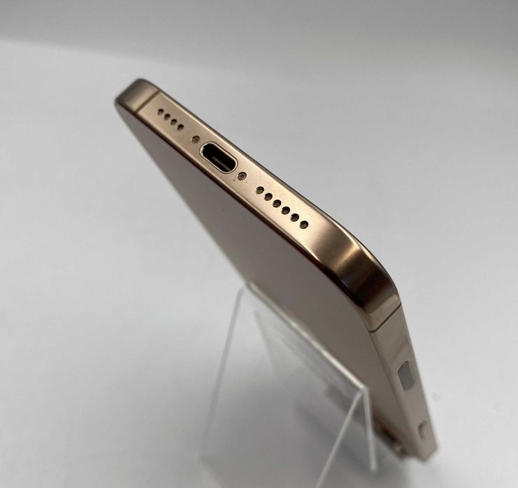 Telefon Iphone 16 pro max 256Gb OPIS!