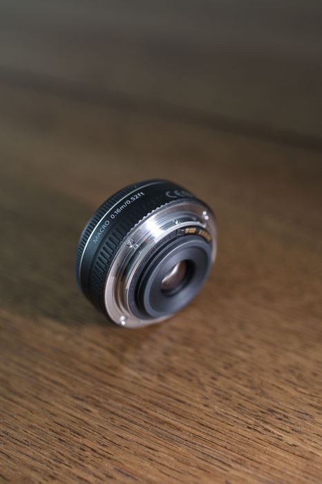 Objectiva Canon efs 24 mm f2.8 STM