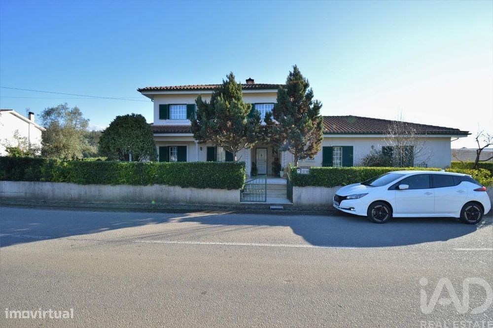 Casa T4 em Foz de Arouce e Casal de Ermio de 747,00 m2