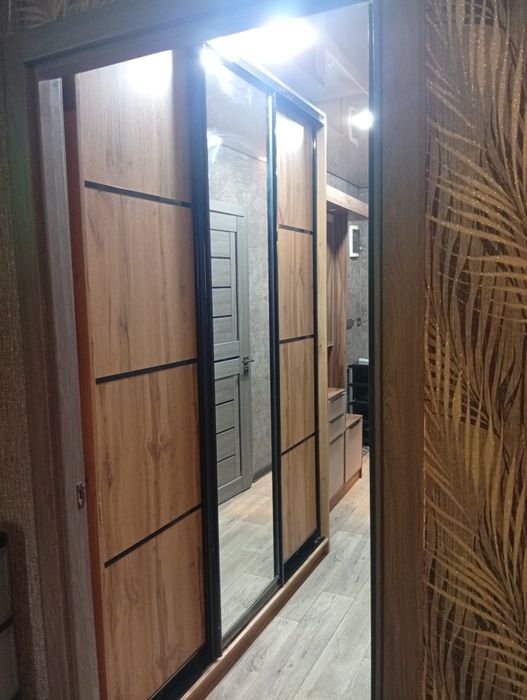 Продам 2х кімнатну квартиру з ремонтом!