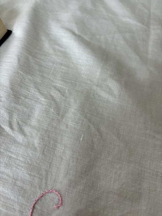 Toalha de mesa bordada a ponto cruz e renda de bruxelas