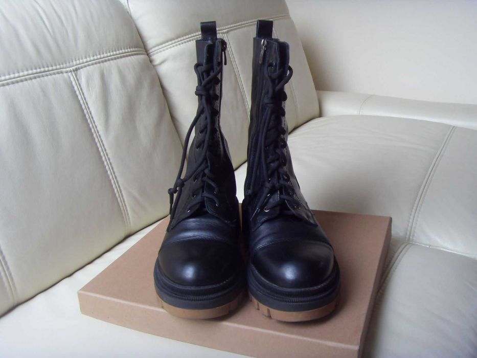 Damskie buty ze skóry naturalnej długie sznurowane firmy INUOVO roz 39