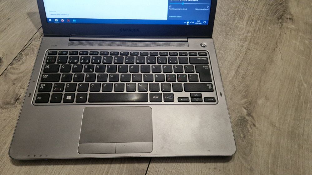 Samsung 530u i3 3gen, 6gb ram bat 1h bez dysku