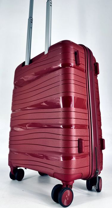 Nowa walizka PP burgund elastyczna mała kabinowa