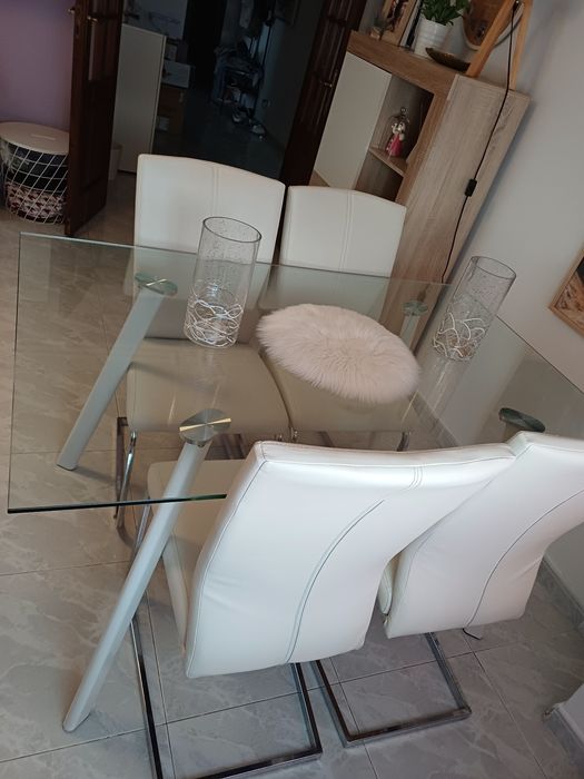 Table and 4 Chairs64740621760257121