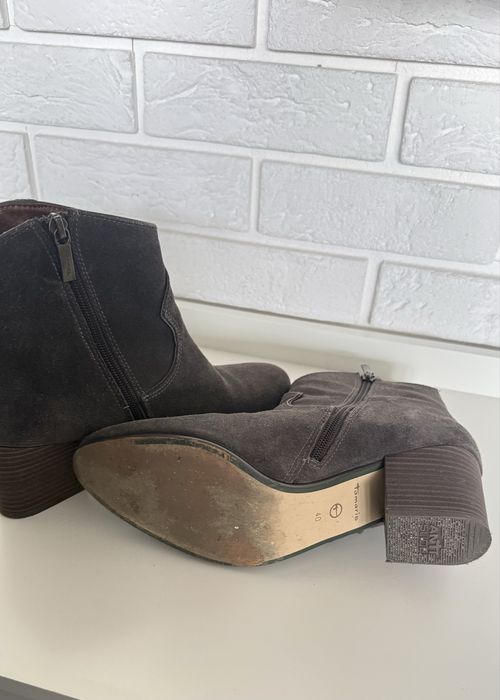 Tamaris botki kozaki brązowe zamszowe na obcasie