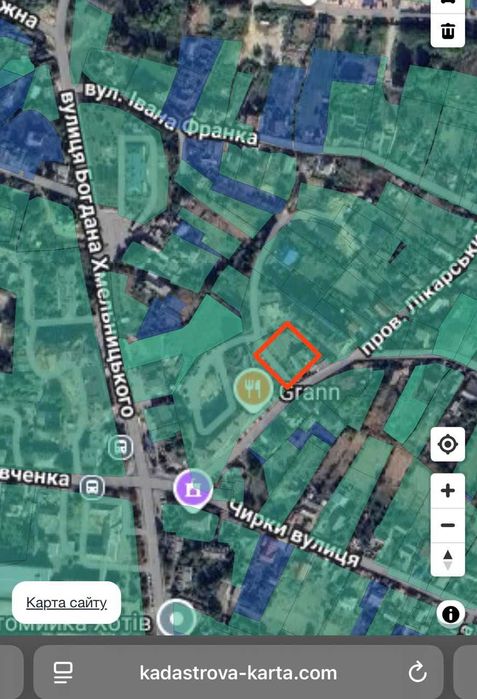 Ділянка з будинком, 20 сот. Хотів, вул.Партизанська.