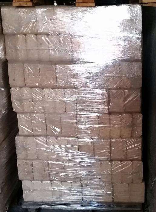 Brykiet drzewny z trocin kominkowy opał Łódź Andrespol Transport grat