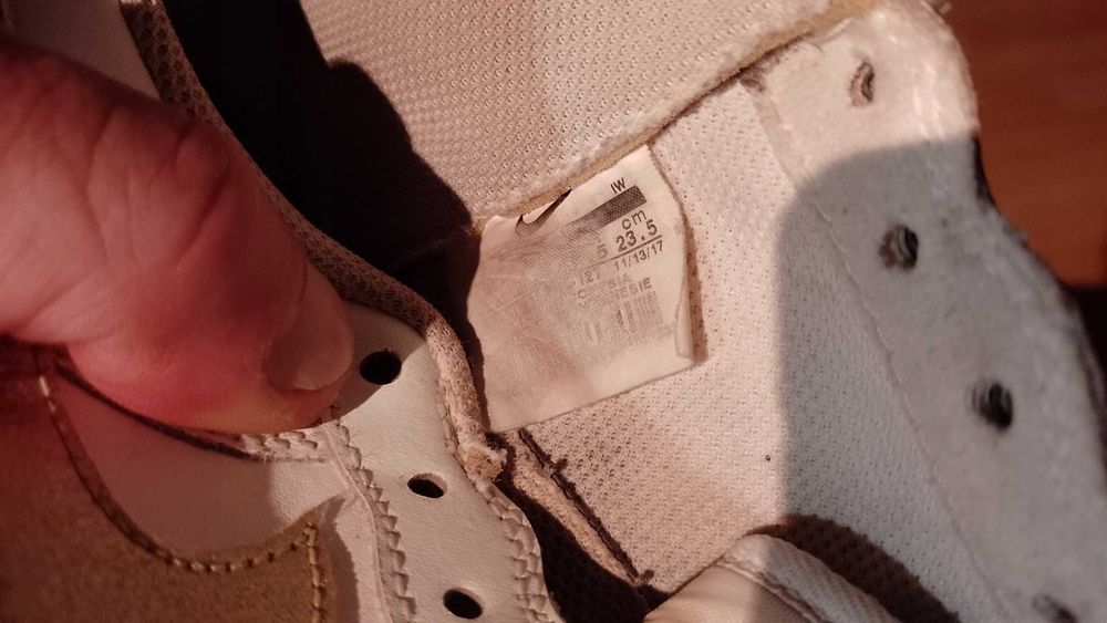 NIKE AIR FORCE 1 LOW r.37,5 skóra