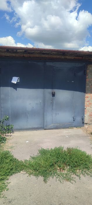 Гараж на довгий термін