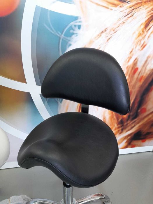 Cadeira Profissional Mocho com Encosto (OFERECEMOS ENTREGA OU ENVIO)