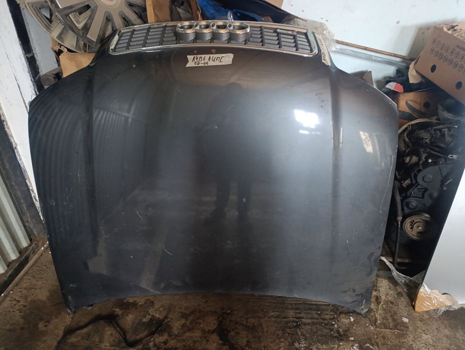 Продаються капоти  А4б6. Оригінал