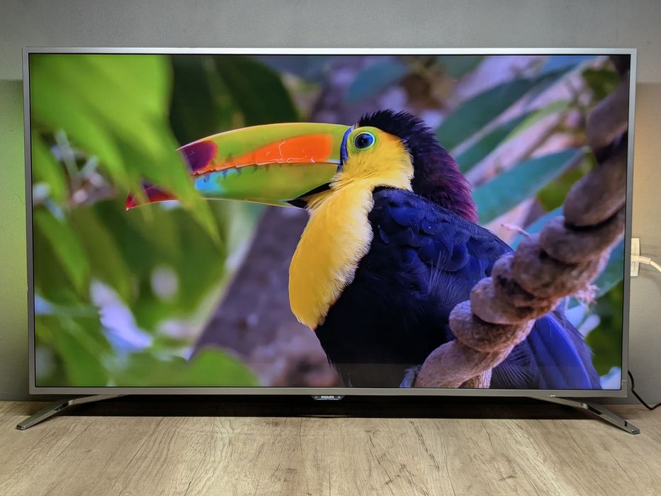 PHILIPS 55PUS6501 4K Ultra HD 120 Hz Android 8 , 16 Гб Ambilight !